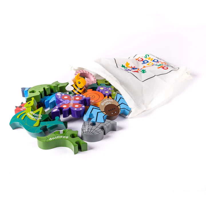 Alphabet Jigsaw Creepy Crawlies As Gaeilge